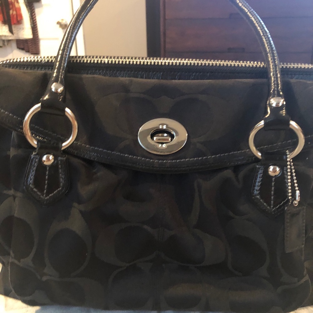 COACH - authentic Coach Briefcase/Large Tote.